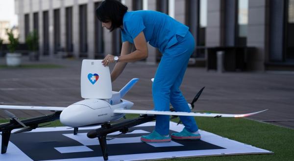 MedLife, primul operator medical privat din Europa Centrala si de Est care transporta probe biologice de laborator prin intermediul dronelor MedLife, primul operator medical privat din Europa Centrala si de Est care transporta probe biologice de laborator prin intermediul dronelor