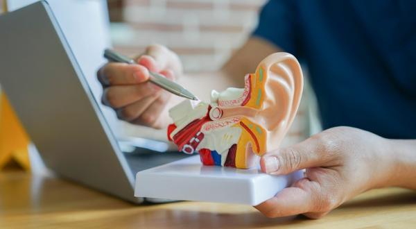 Neurinomul de acustic, pierderea progresiva a acuitatii auzului Neurinomul de acustic, pierderea progresiva a acuitatii auzului