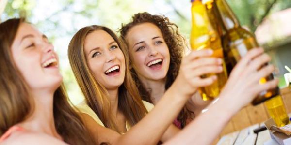 Alcoolul si adolescentii Alcoolul si adolescentii