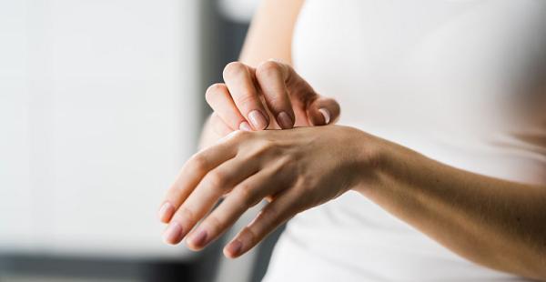 Boala Behcet cauzeaza inflamatia vaselor de sange din organism Boala Behcet cauzeaza inflamatia vaselor de sange din organism