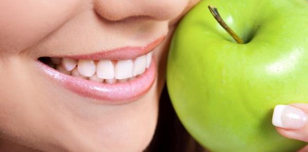 Dieta si cariile. Alimentele care favorizeaza distrugerea dintilor Dieta si cariile. Alimentele care favorizeaza distrugerea dintilor