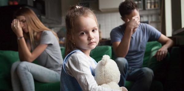 Divortul si stresul la copii Divortul si stresul la copii