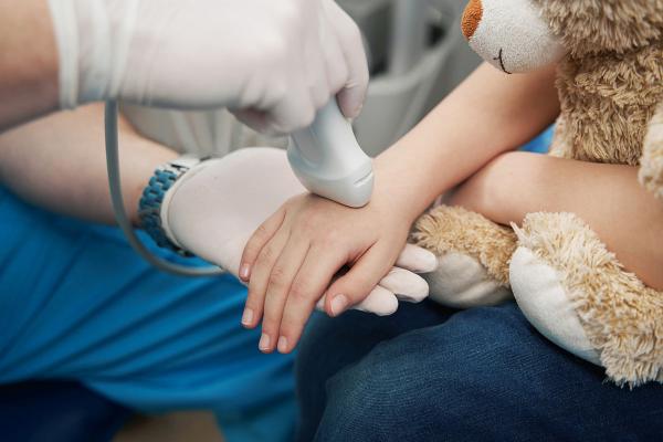 Celulele stem in pediatrie: solutii promitatoare pentru boli rare si cronice Celulele stem in pediatrie: solutii promitatoare pentru boli rare si cronice