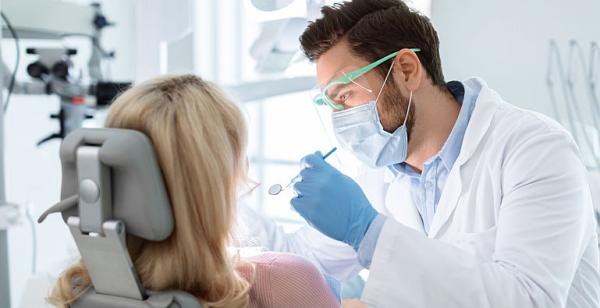 Osteita alveolara poate aparea dupa extractia dentara Osteita alveolara poate aparea dupa extractia dentara