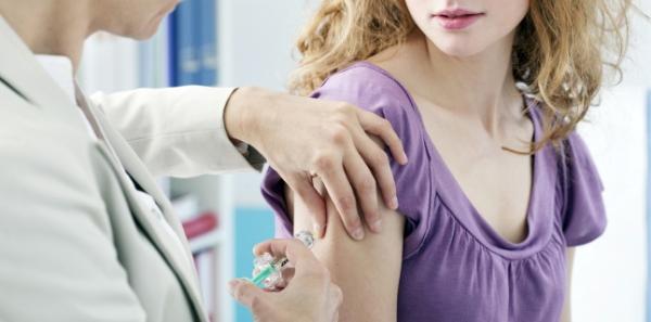Vaccinarea anti-HPV: cine ar trebui sa se vaccineze? Vaccinarea anti-HPV: cine ar trebui sa se vaccineze?