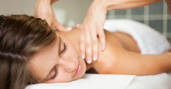 Masajul terapeutic. 13 beneficii pentru corp si minte Masajul terapeutic. 13 beneficii pentru corp si minte