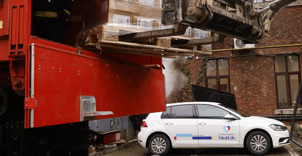 MedLife trimite a treia transa de ajutoare umanitare pentru Ucraina MedLife trimite a treia transa de ajutoare umanitare pentru Ucraina
