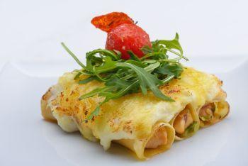 Rulouri de lasagna cu branza tofu Rulouri de lasagna cu branza tofu