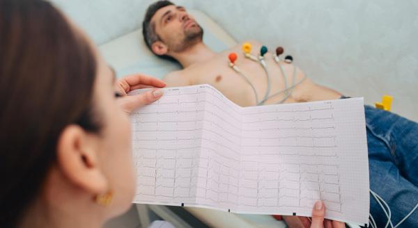 Inima artificiala, inovatia care salveaza vieti Inima artificiala, inovatia care salveaza vieti