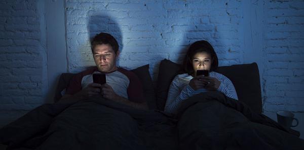 Anxietatea asociata COVID-19 poate produce insomnii. Iata cum te poti odihni mai bine in aceasta perioada Anxietatea asociata COVID-19 poate produce insomnii. Iata cum te poti odihni mai bine in aceasta perioada
