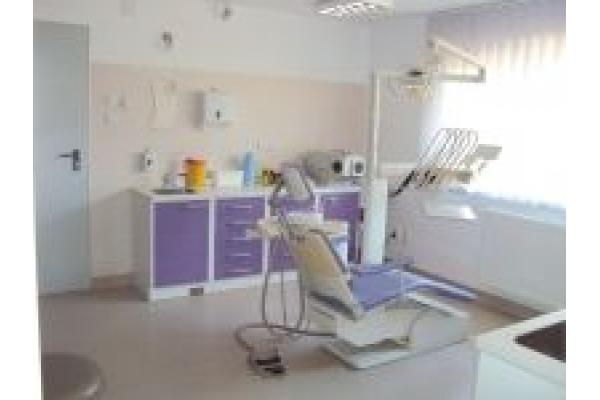 DENTANA CAS CLINIC - 3.JPG