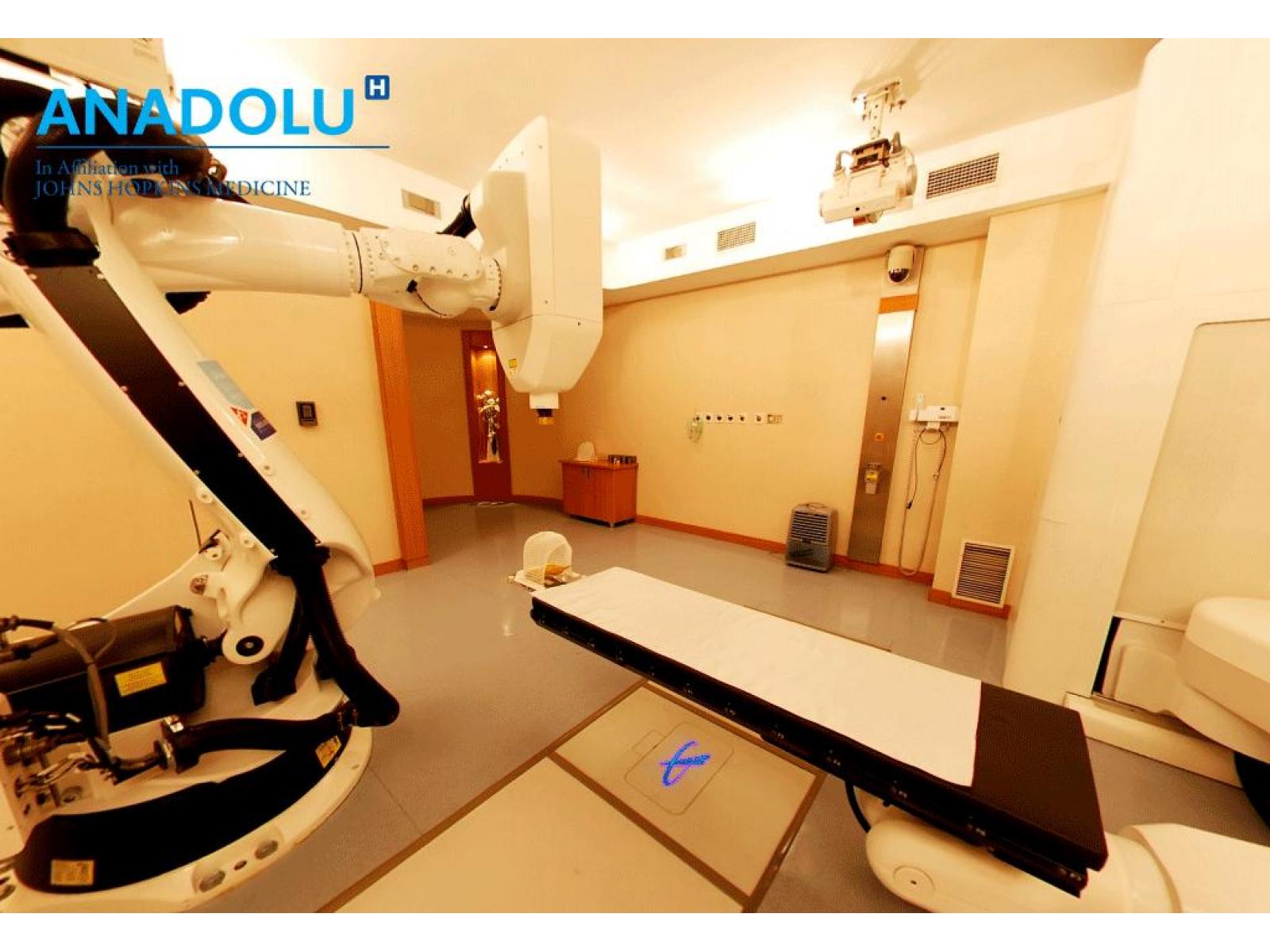 Medic Center - reprezentant in Romania al Clinicii Anadolu, Istanbu... - 07_CyberKnife.jpg