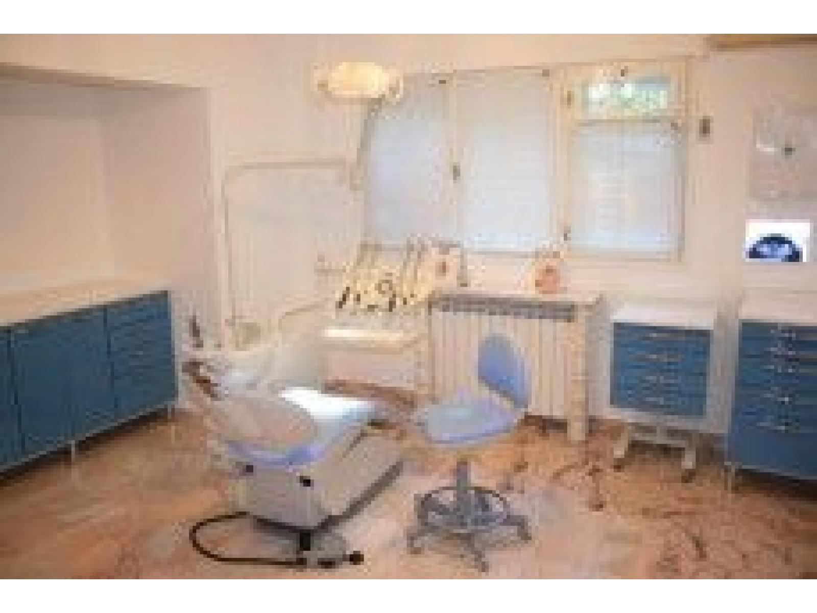 Dental Center Baneasa - sala_de_tratament_nr.1.jpg