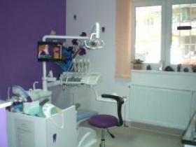 medic dentistInisconi Mariana Constantina