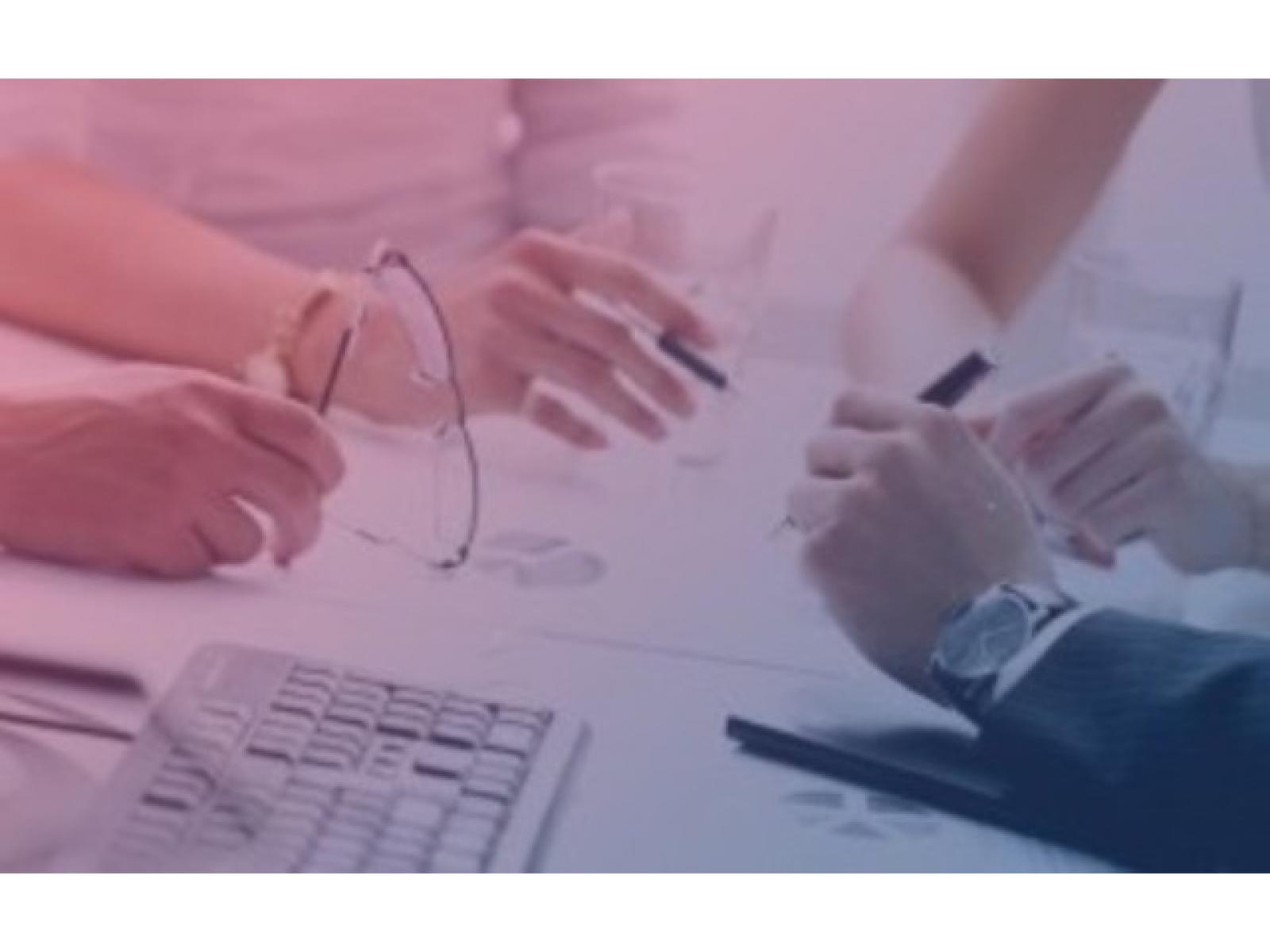 4CONSULTING GROUP - Poza_bizz.jpg