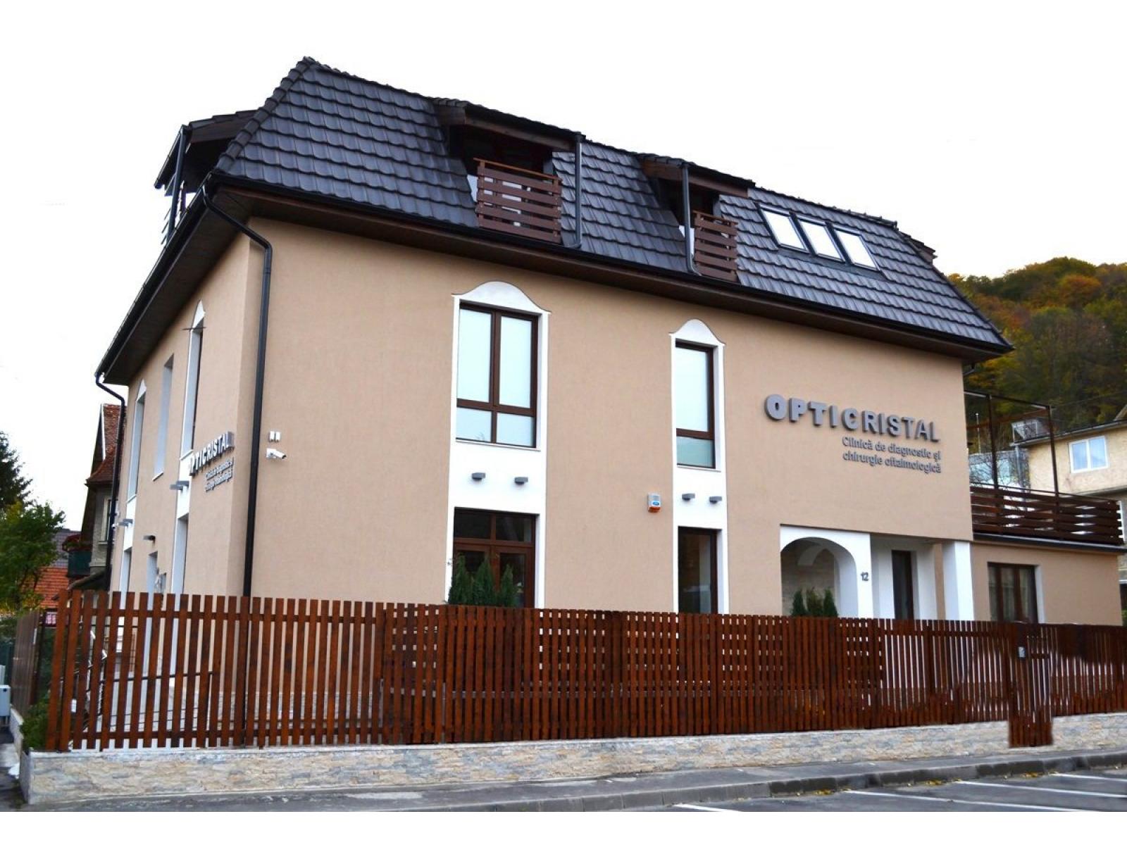 OPTICRISTAL - Centru de chirurgie oftalmologica - exterior.jpg