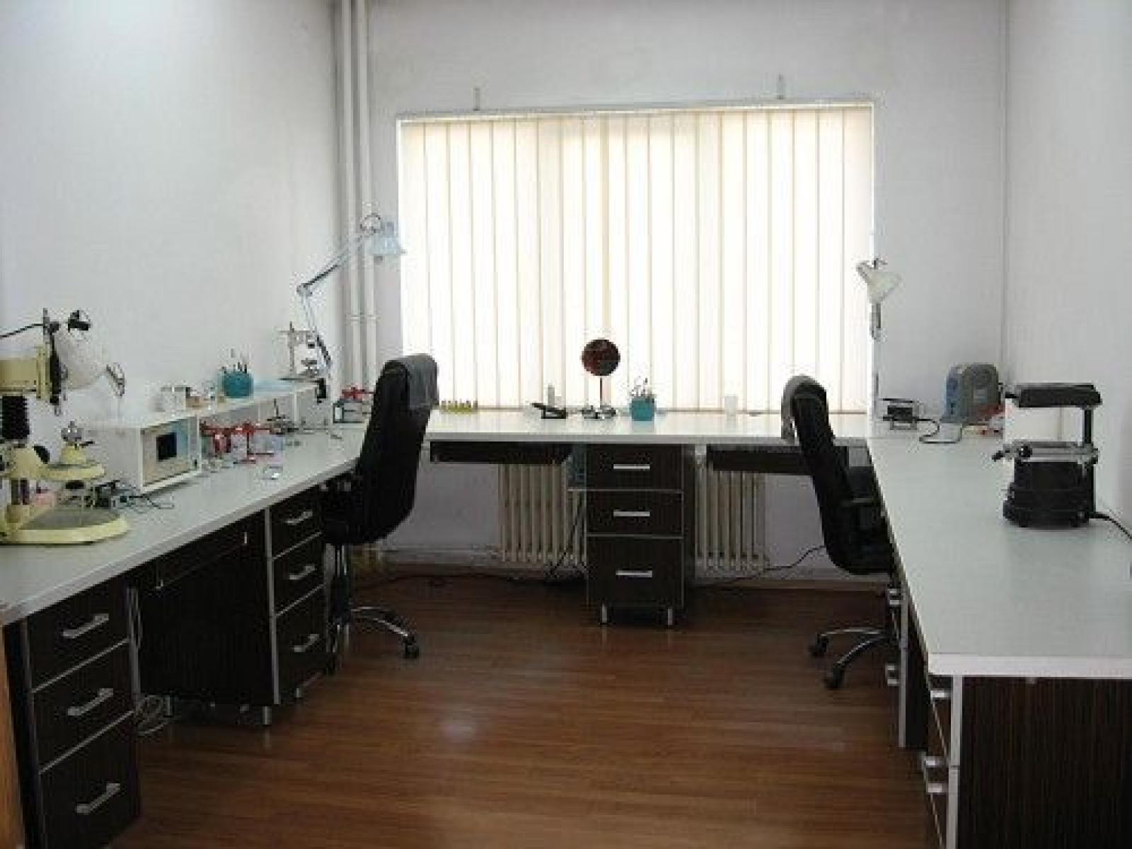 Laborator tehnica dentara DENT4U - lab1.jpg