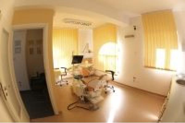 Dr. Dumitriu Dental Clinic Buftea - IMG_5766.jpg