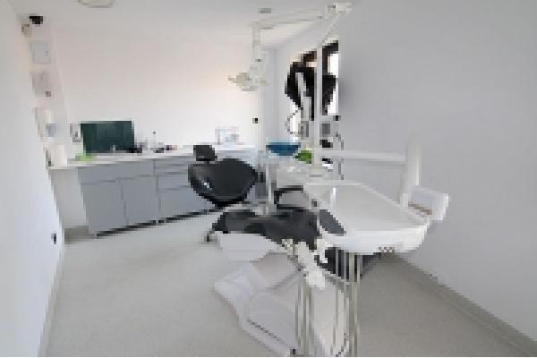DentoCare - clinicA-STOMATOLOGICA-DENTOCARE-5.jpg