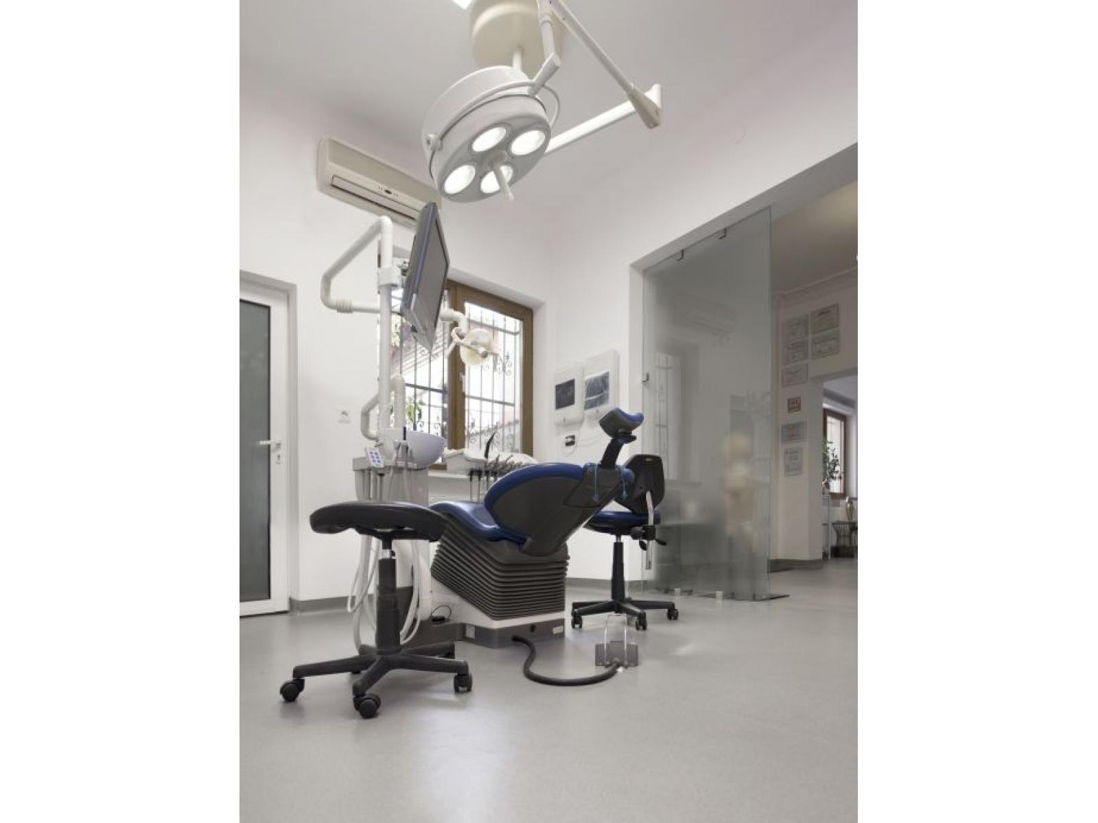 Clinica Dr. Dragus - Untitled_Panorama3_modificat_redimensionata.jpg