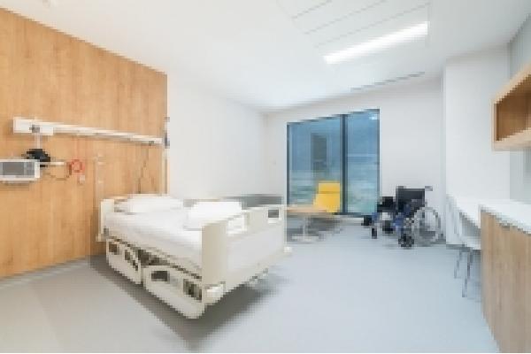 Spital de Recuperare Polaris Medical - Polaris_-Baza_tratament_si_saloane-4.jpg