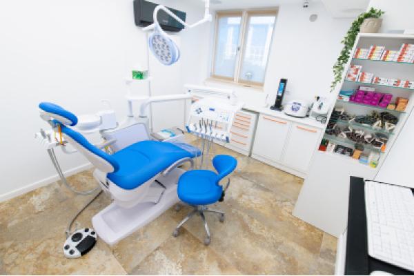 Centrul de implantologie MARIODENT - by-BT-19.jpg
