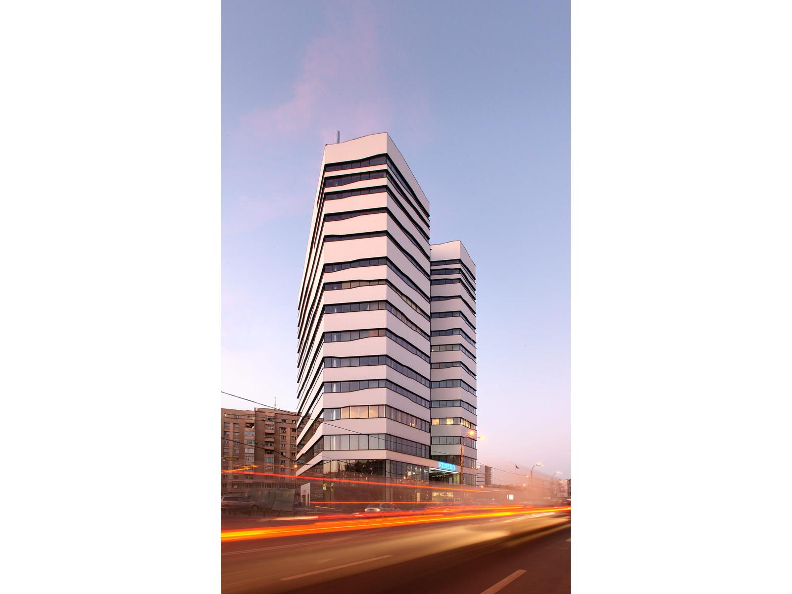 RecuNova - olympia-tower-exterior-07_(1).jpg