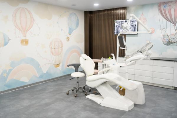 Dental Clinic Dr Peicu - ACASA.jpg