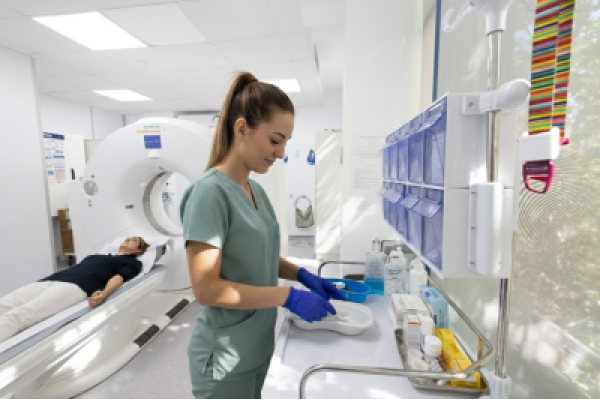 MEDINST DIAGNOSTIC - POZA_1_COVER_SITE.png