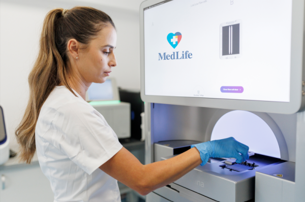 Premiera in Romania: MedLife lanseaza primul test de microbiom intestinal realizat integral in tara. Pana acum toate testele erau transmise in strainatate