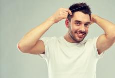 Alopecia la barbati: exista tratament impotriva caderii parului?