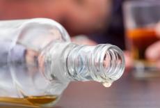Alcoolul poate provoca deficiente nutritionale?