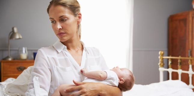 Diferenta dintre depresia si psihoza postpartum