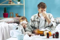 Gripa si virozele sezoniere: cum sa ii protejezi pe cei din jur, daca suferi de o infectie virala