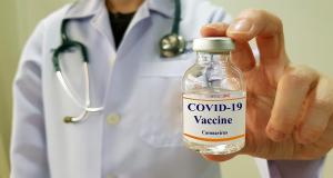 Ultimele faze de testare a vaccinului impotriva COVID-19