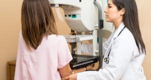 Ce este mamografia si de ce avem nevoie de ea? Interviu cu Dr. Andreea Lefter, medic specialist radiologie si imagistica medicala