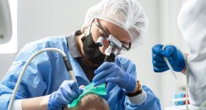 Aceeasi problema, planuri de tratament diferite: de ce clinicile stomatologice nu recomanda intotdeauna aceeasi solutie?