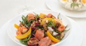 Salata de somon cu piersici