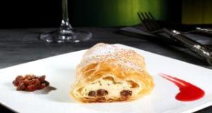 Strudel cu branza de vaci