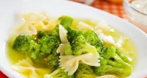 Supa de broccoli cu paste