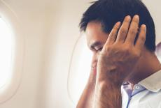 Cum este afectat auzul in timpul zborului cu avionul