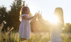 De ce te deranjeaza lumina puternica? Adevarul despre retina ta si pigmentul care o apara